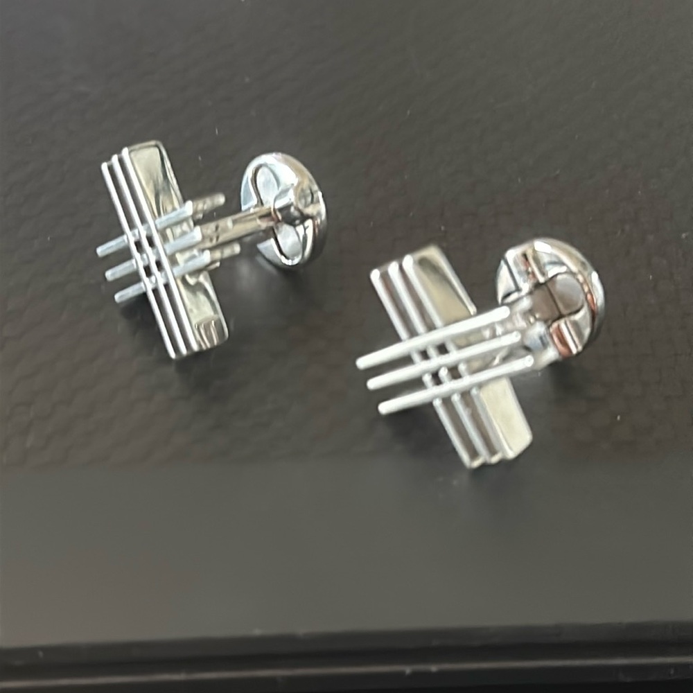 Beautiful set. Perfect for any occasion.